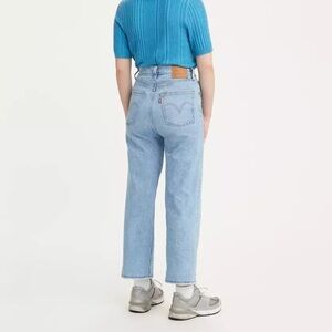 Levi’s Premium Big E Women’s Ribcage Straight Ankle Distressed Blue Jeans 29